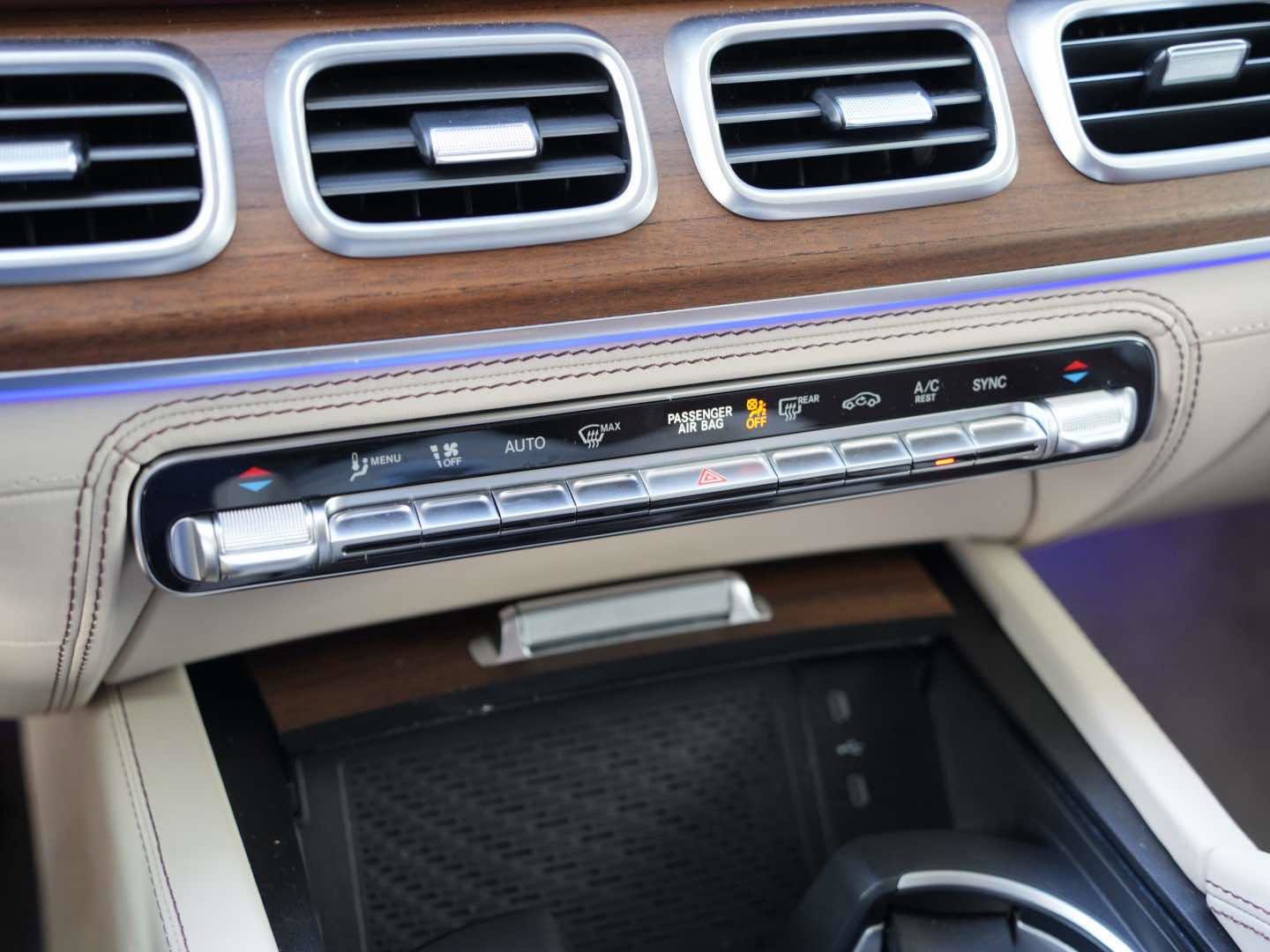 Used 2026 Mercedes-Benz Maybach GLS 600 Maybach GLS 600 4MATIC SUV AWD image 41