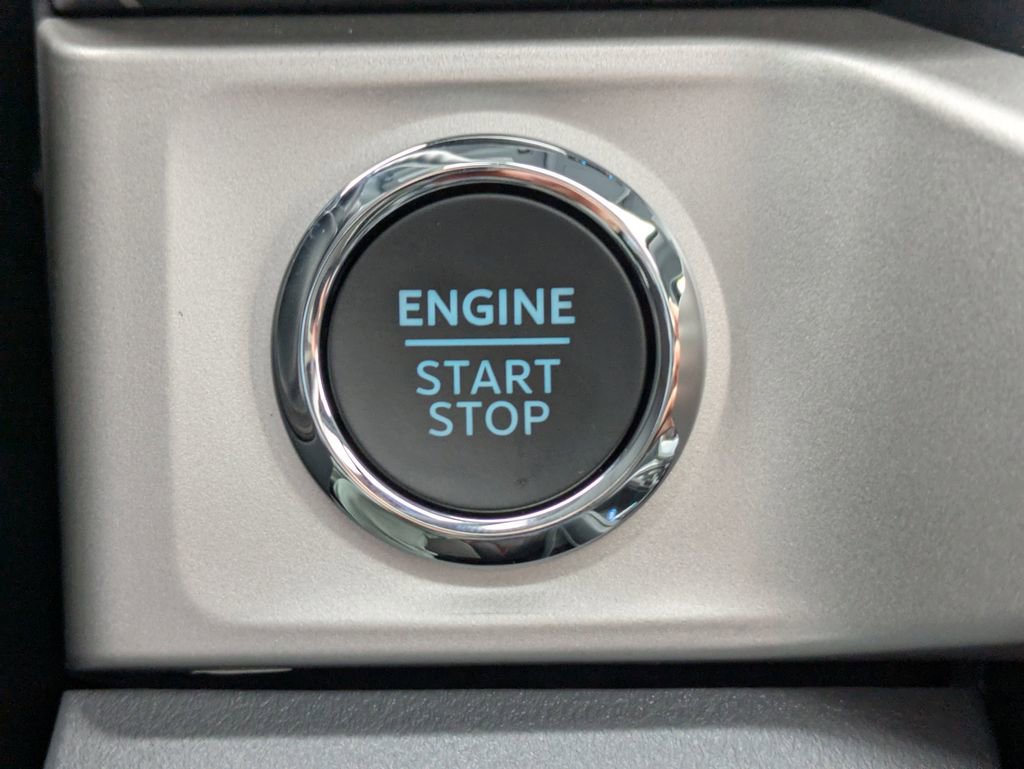 New 2026 Ford F250 XLT w/ XLT Premium Package image 32