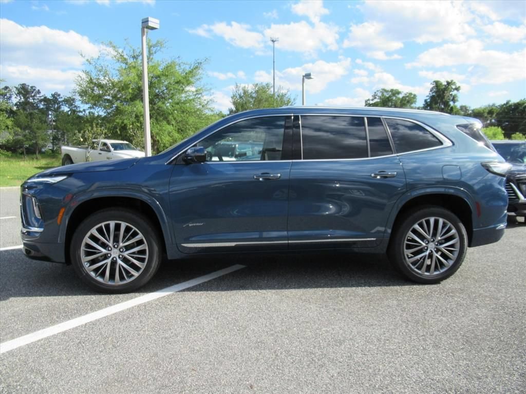 New 2026 Buick Enclave Avenir w/ Super Cruise Package FWD image 4