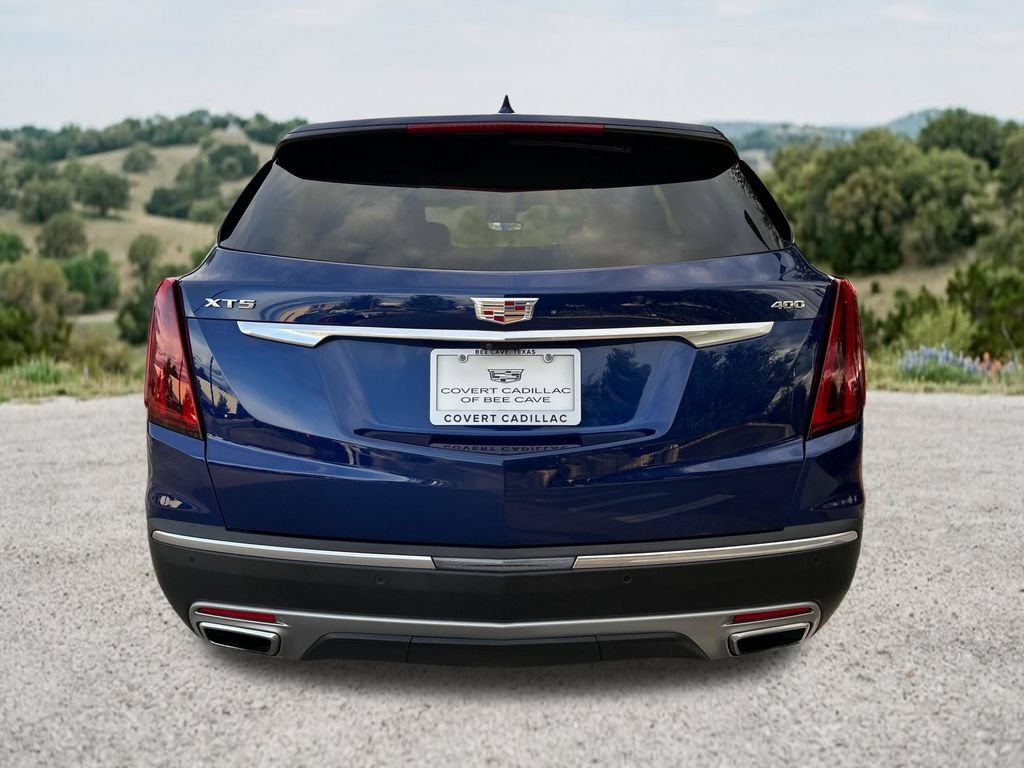 Used 2024 Cadillac XT5 Premium Luxury w/ Technology Package FWD image 8