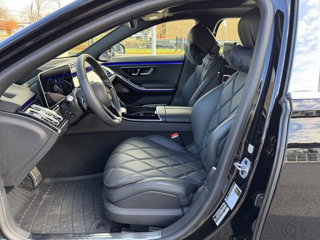 Certified 2024 Mercedes-Benz Maybach S 680 4MATIC image 12