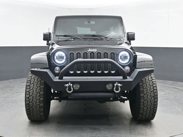 Used 2016 Jeep Wrangler Unlimited Rubicon w/ Connectivity Group image 3