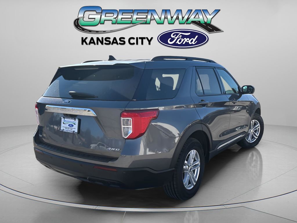 Used 2023 Ford Explorer XLT image 7