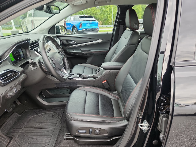 Used 2023 Chevrolet Bolt EUV LT w/ Convenience Package FWD image 13