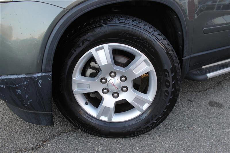 Used 2011 GMC Acadia SLE image 9