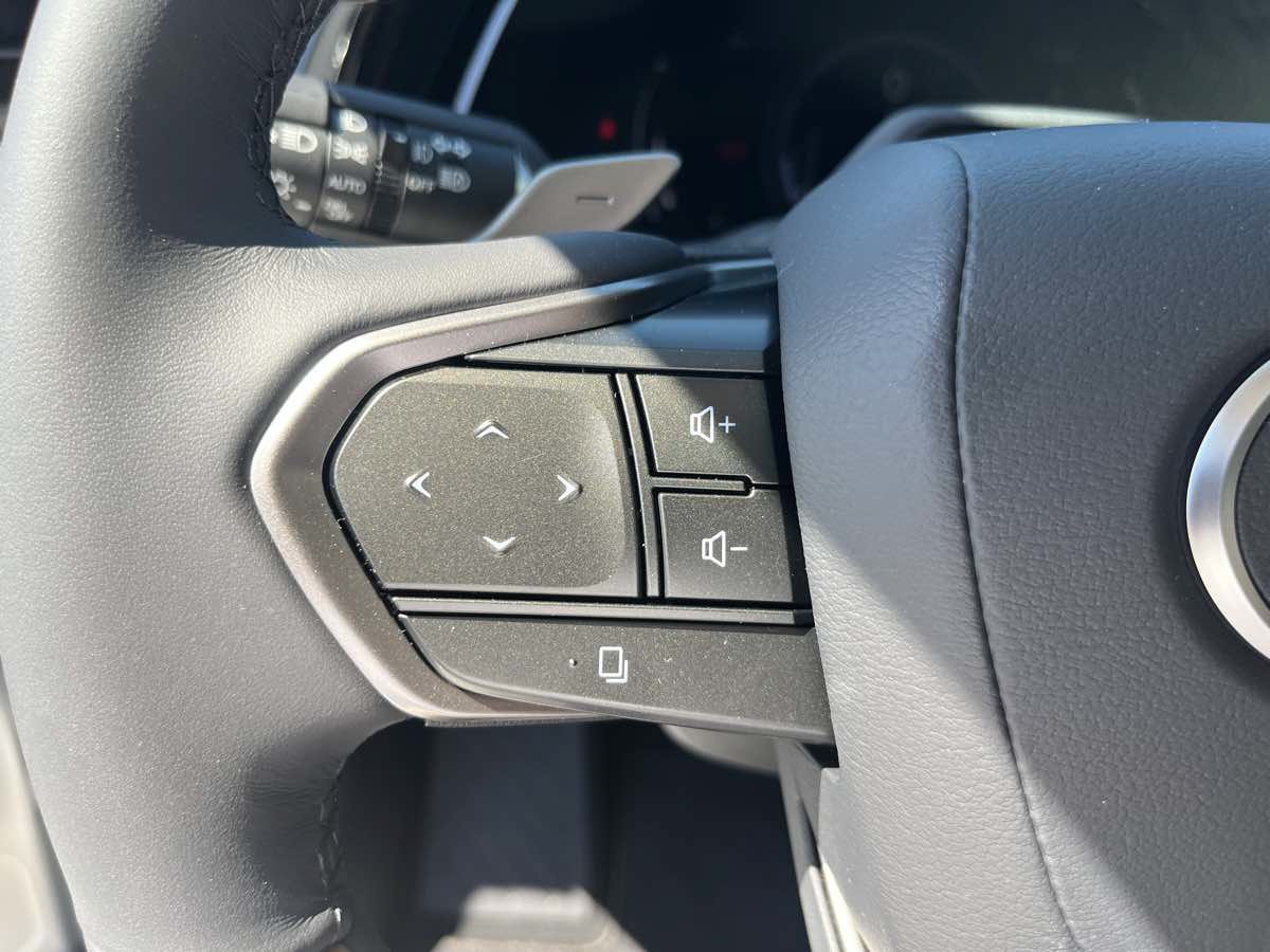 Used 2024 Lexus RX 350 AWD w/ Convenience Package image 20