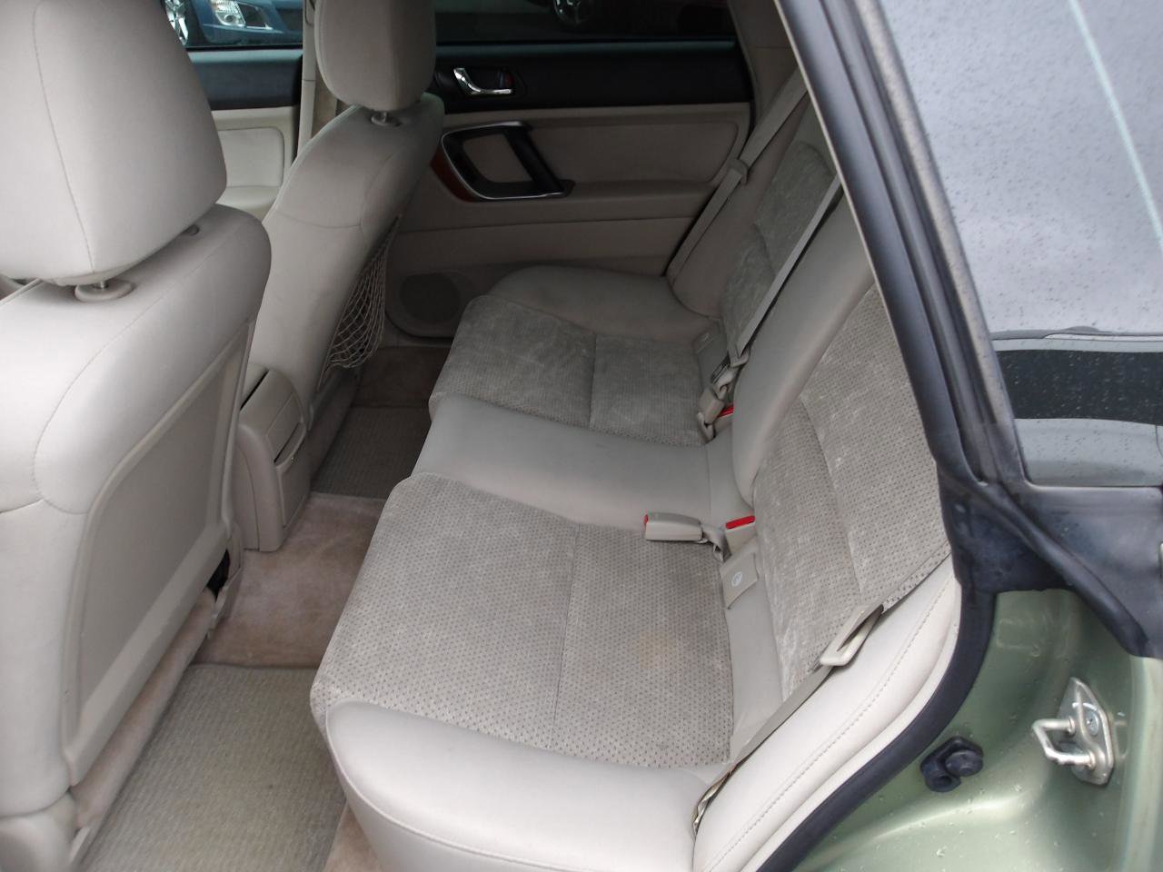 Used 2005 Subaru Outback Premium image 10