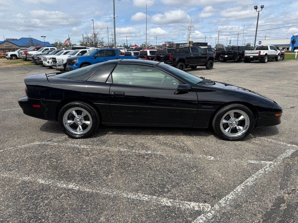 Used 1997 Chevrolet Camaro Z28 w/ Preferred Equipment Group 2 RWD image 6
