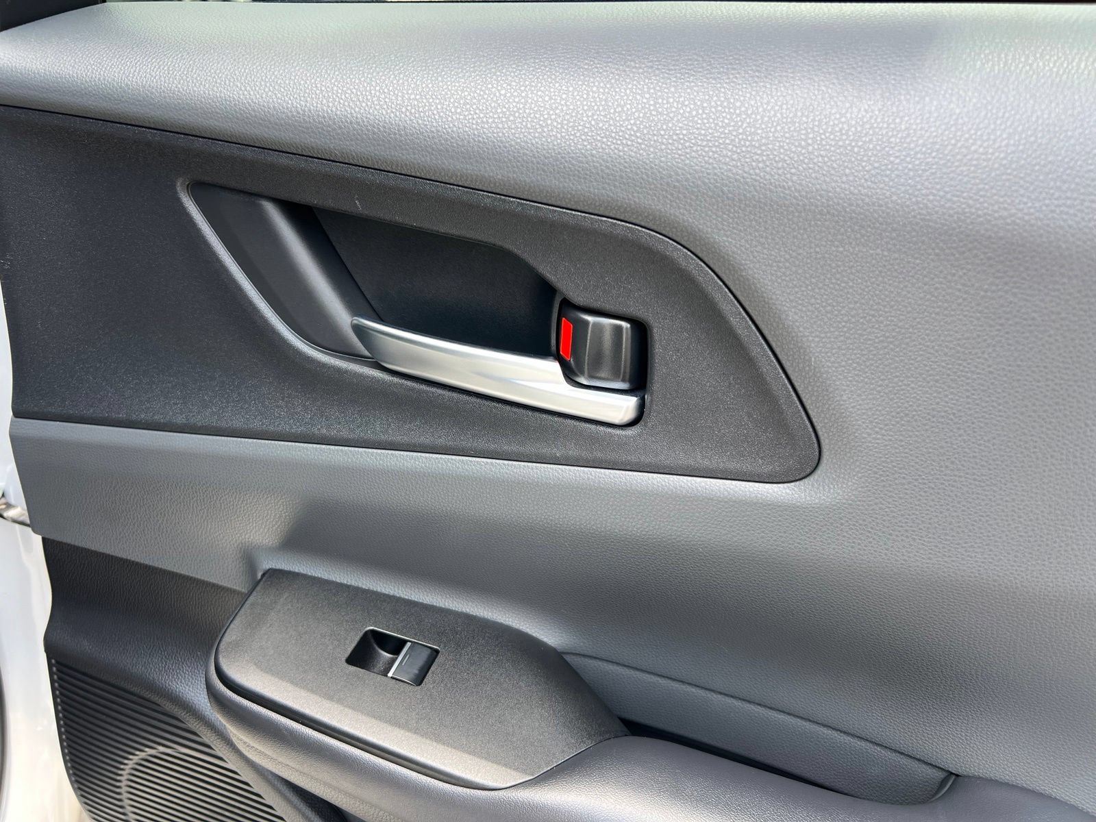 Used 2025 Toyota Prius Limited FWD image 52