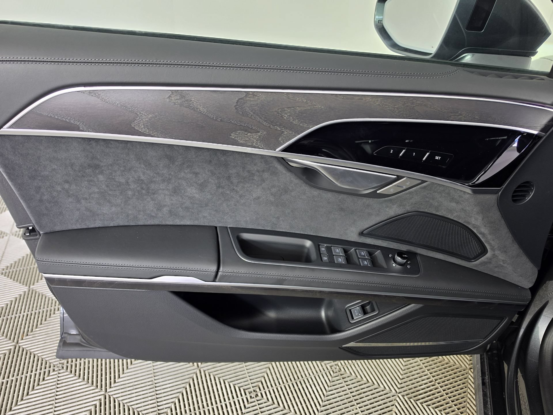 New 2026 Audi A8 L 3.0T AWD/4WD image 17