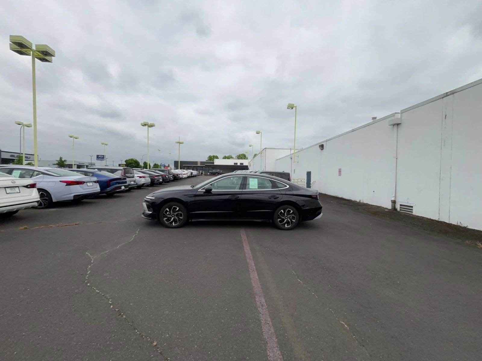 Used 2025 Hyundai Sonata SEL FWD image 16