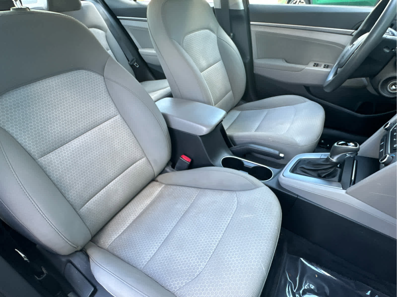 Used 2017 Hyundai Elantra SE FWD image 7