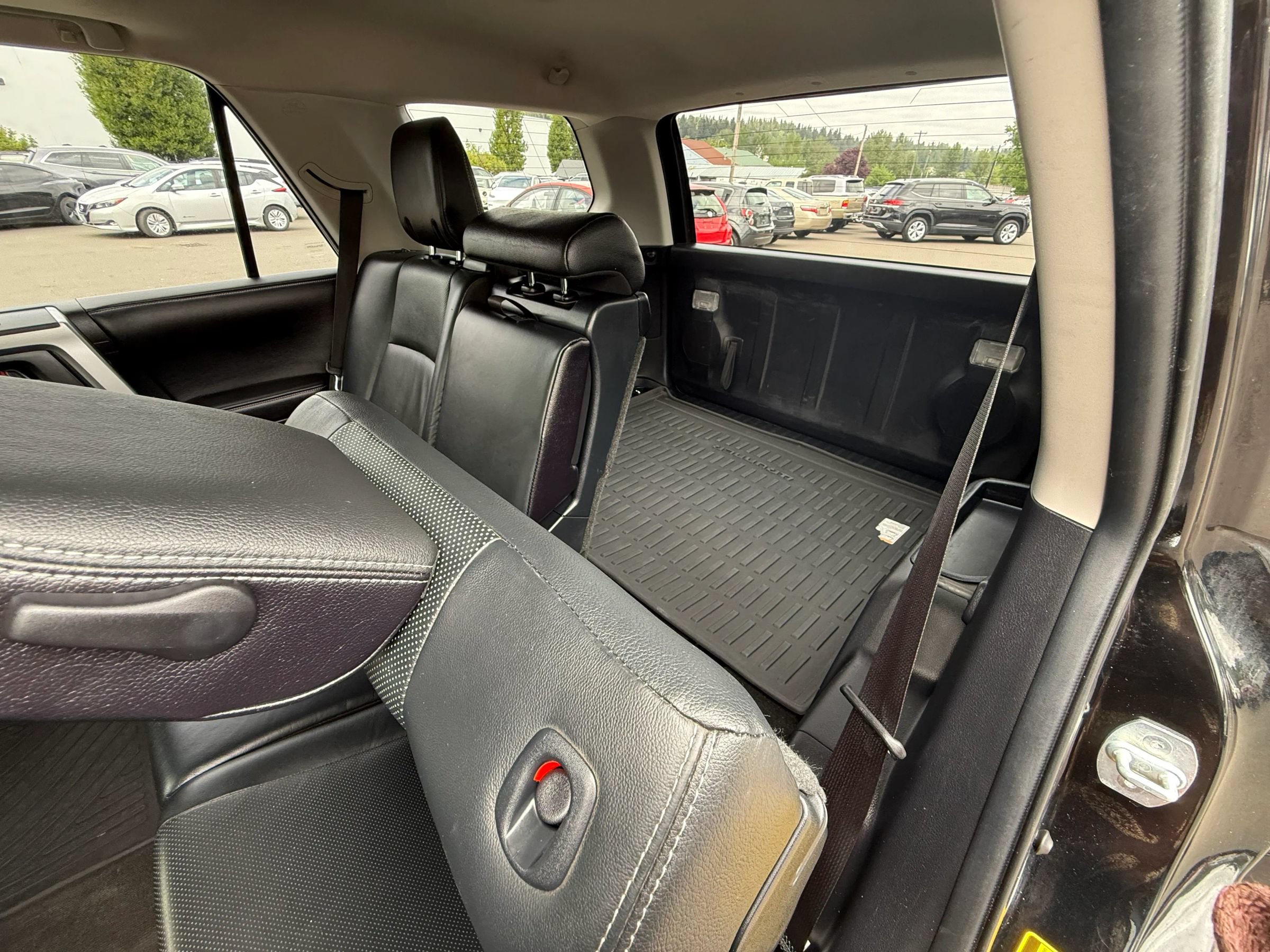 Used 2016 Toyota 4Runner Limited AWD/4WD image 21