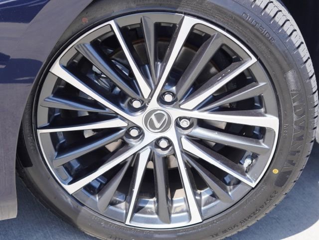 Used 2024 Lexus ES 350 w/ Premium Package FWD image 11