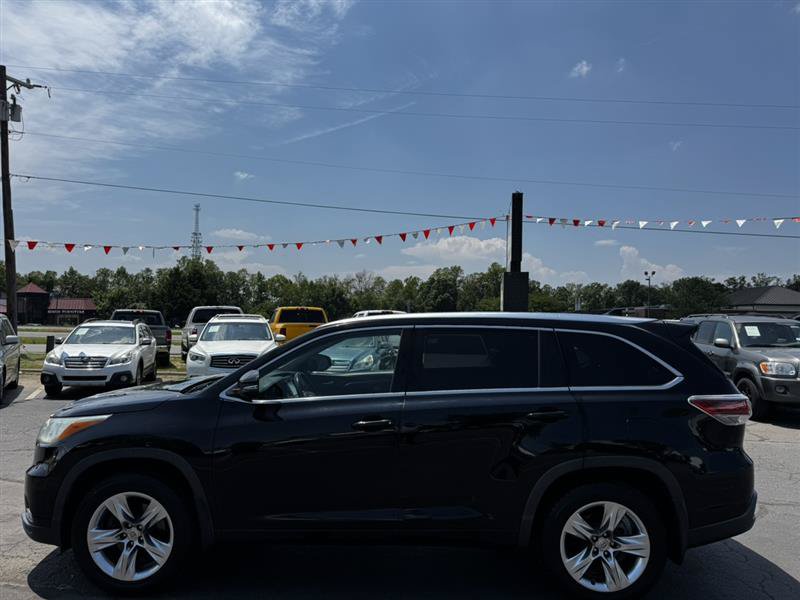 Used 2015 Toyota Highlander Limited AWD/4WD image 4