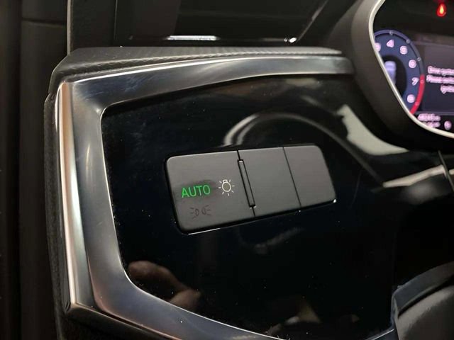 Used 2020 Audi Q3 2.0T Premium w/ Convenience Package image 29