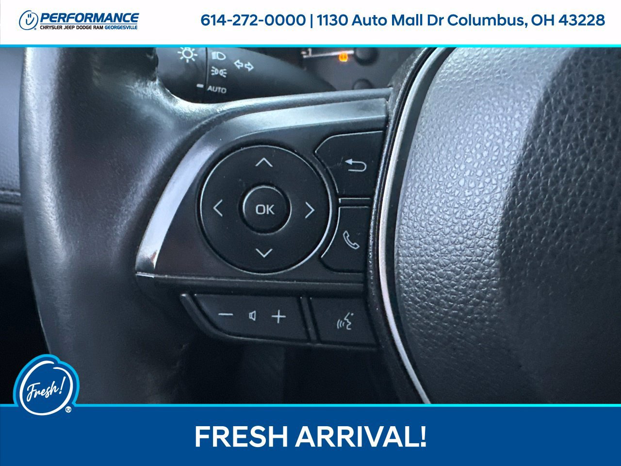 Used 2023 Toyota Corolla Cross LE AWD/4WD image 19