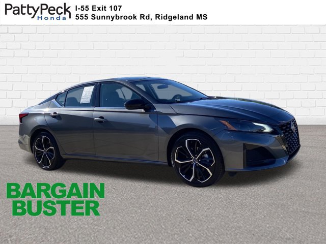 Used 2025 Nissan Altima 2.5 SR FWD image 1