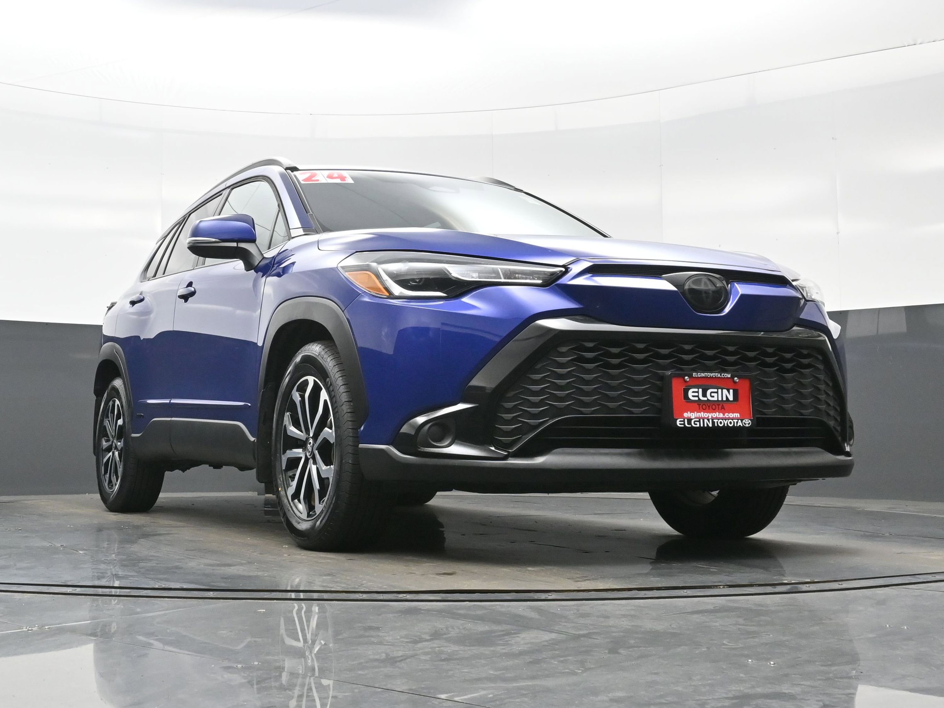 Used 2024 Toyota Corolla Cross AWD Hybrid image 25