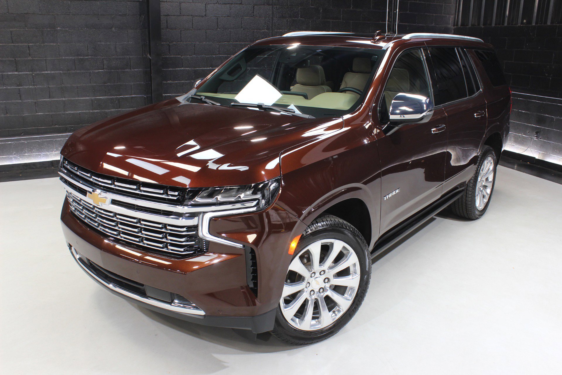 Used 2023 Chevrolet Tahoe Premier RWD image 5