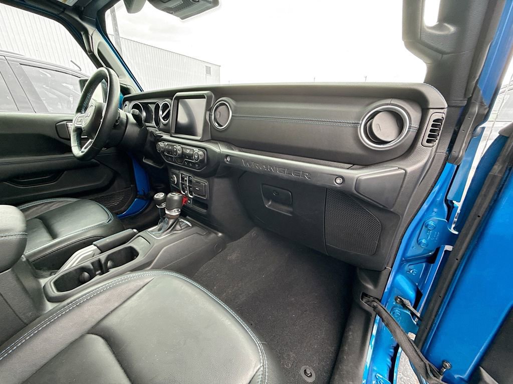 Used 2022 Jeep Wrangler Unlimited Rubicon 4xe w/ Steel Bumper Group image 29