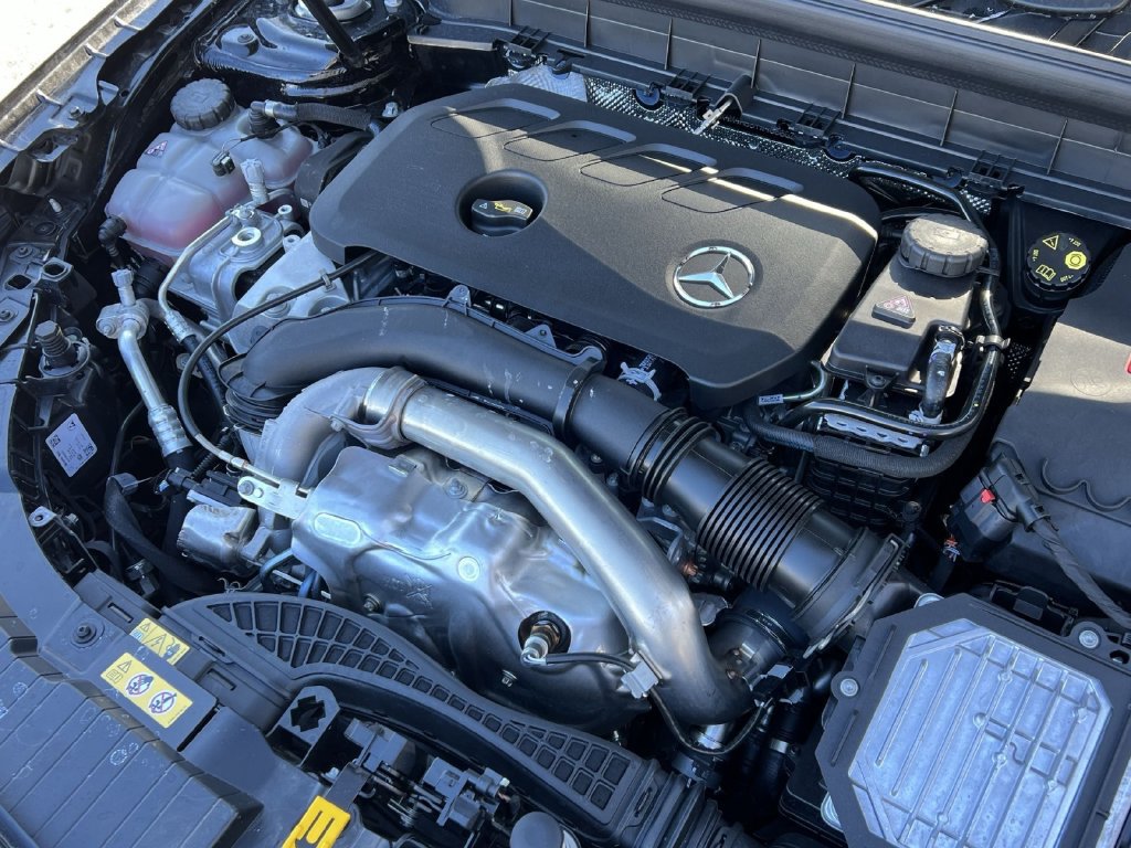 Used 2026 Mercedes-Benz GLB 250 4MATIC image 27