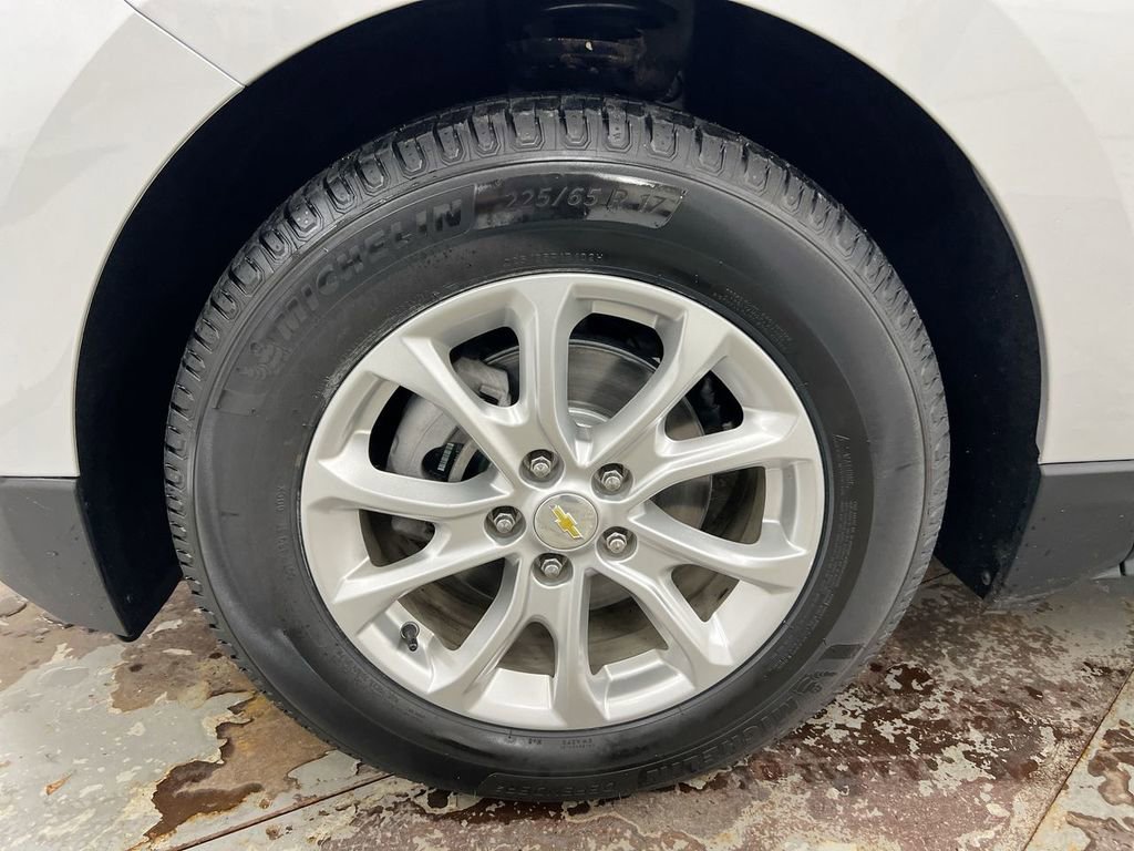 Used 2020 Chevrolet Equinox LT w/ Driver Convenience Package image 26