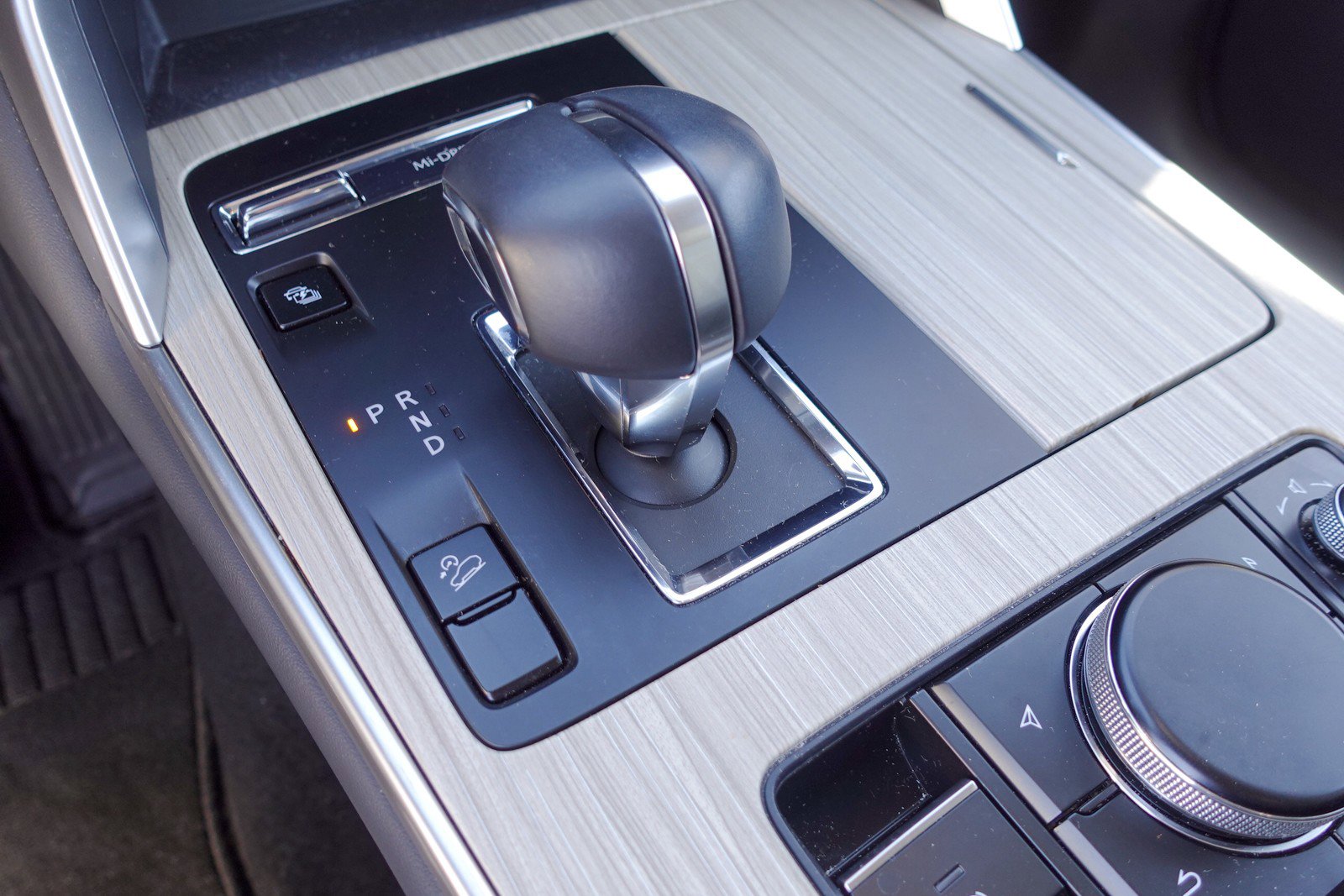 Certified 2024 MAZDA CX-90 Plug-In Hybrid w/ Preferred image 22