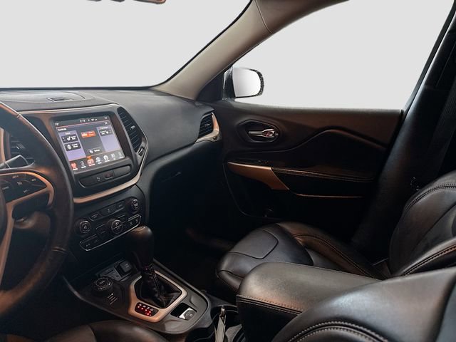 Used 2018 Jeep Cherokee Limited w/ High Altitude Package image 24