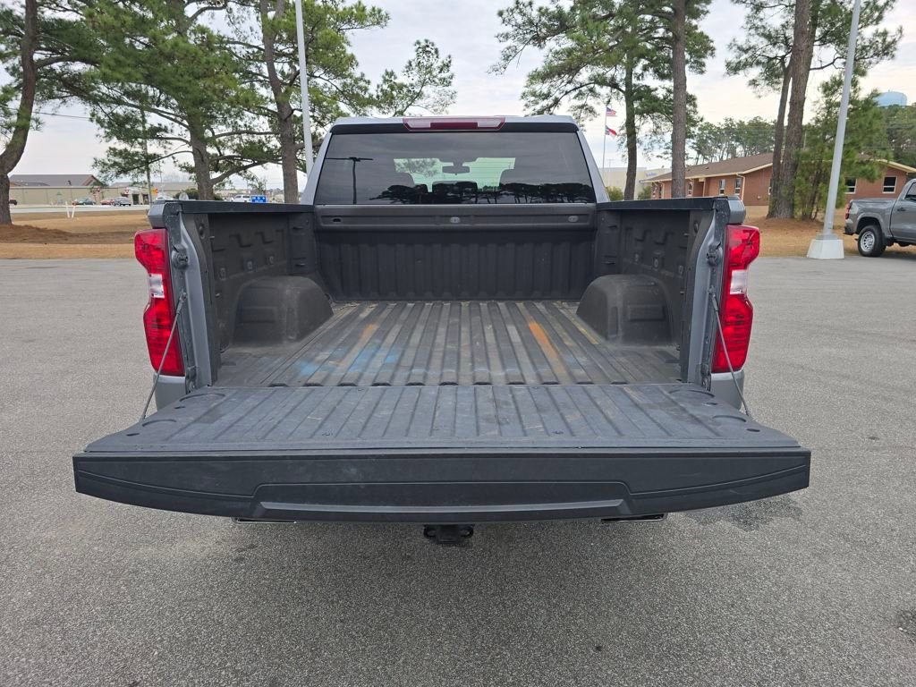 Used 2022 Chevrolet Silverado 1500 LT w/ Z71 Off-Road Package image 13