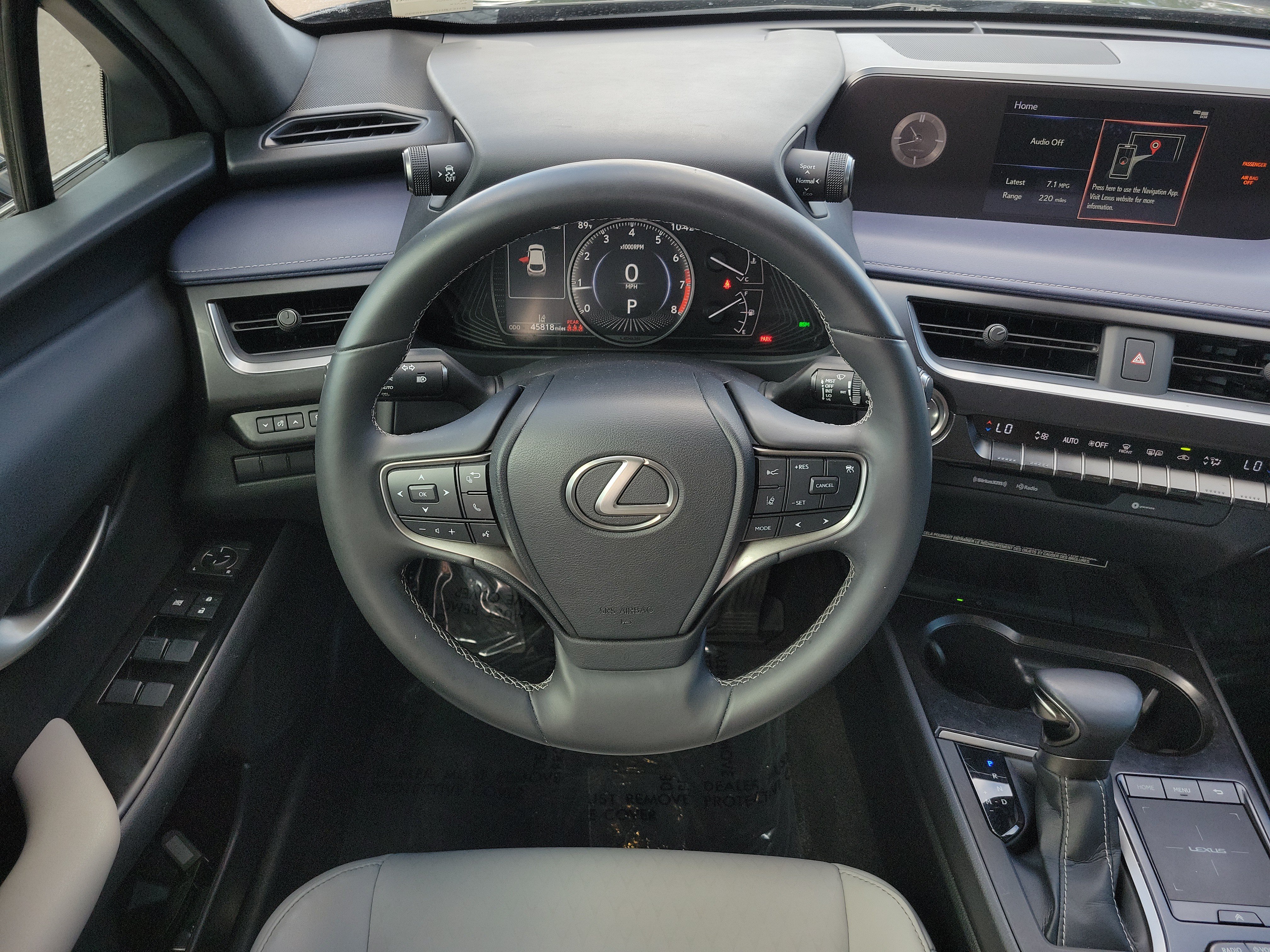Used 2022 Lexus UX 200 w/ Accessory Package (Z2) FWD image 14