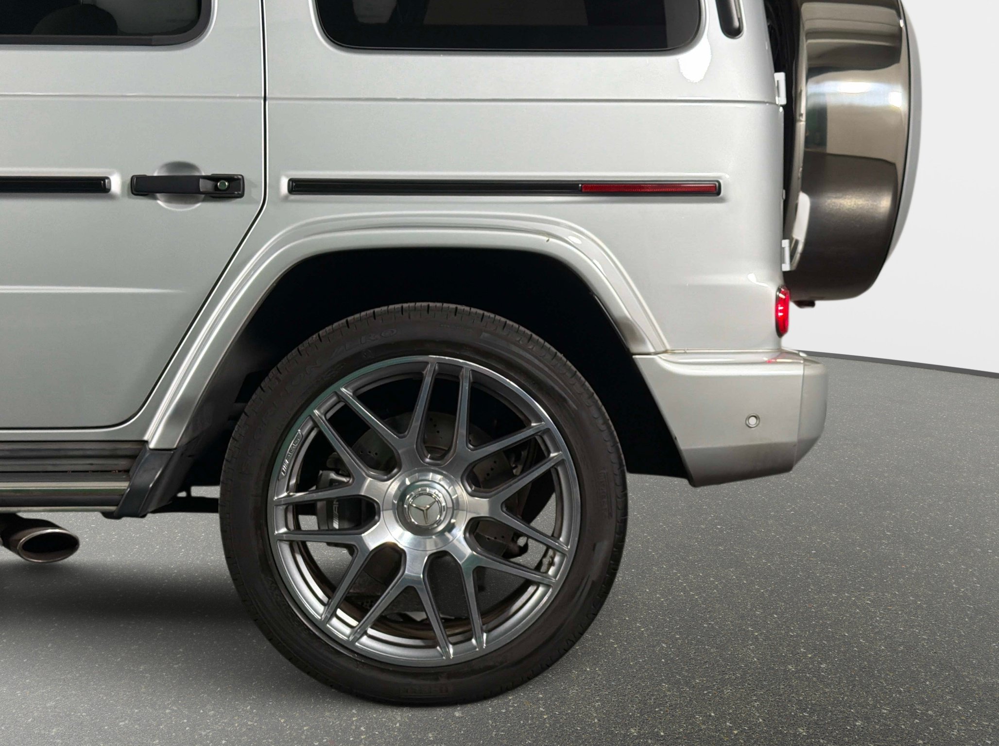 Used 2024 Mercedes-Benz G 63 AMG 4MATIC image 13