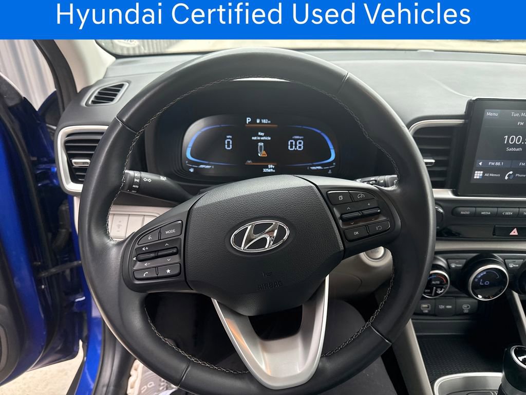 Certified 2025 Hyundai Venue SEL FWD image 23