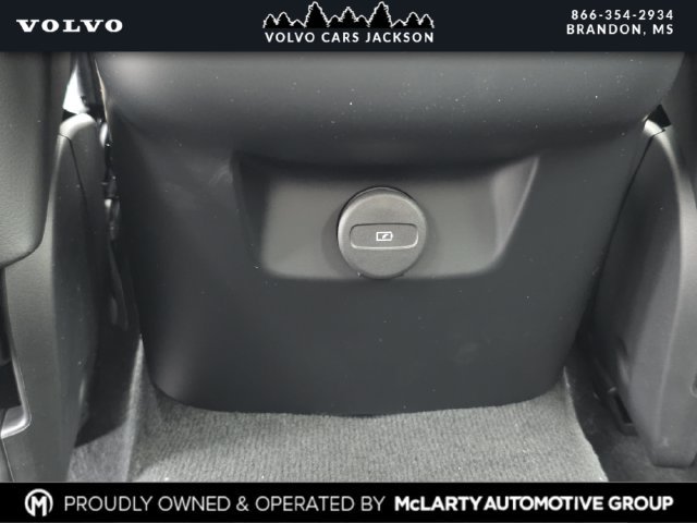 New 2026 Volvo XC60 B5 Plus w/ Protection Package Premier AWD/4WD image 16
