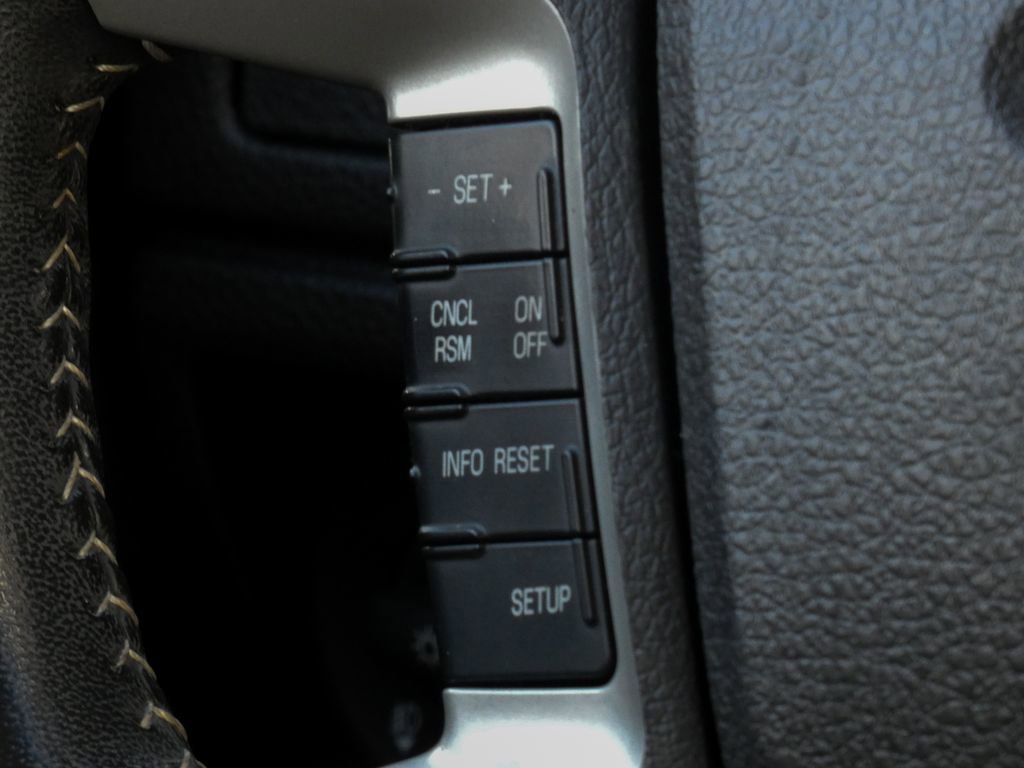 Used 2011 Ford Fusion SEL w/ Monochrome Appearance Pkg FWD image 11