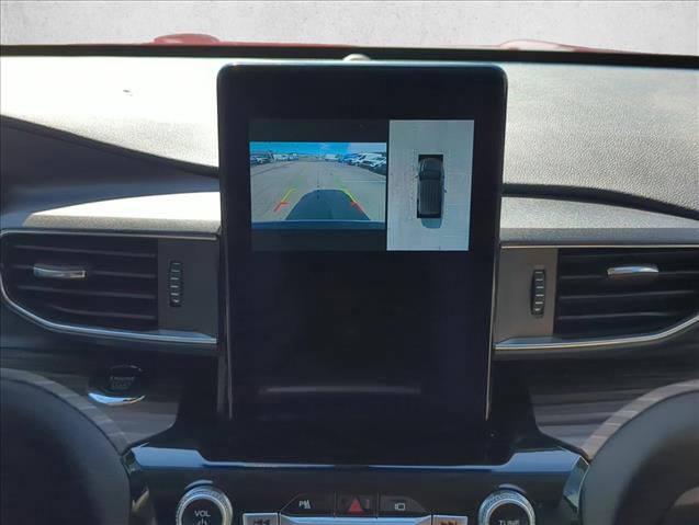 Used 2022 Ford Explorer Limited w/ Limited Technology Package image 15