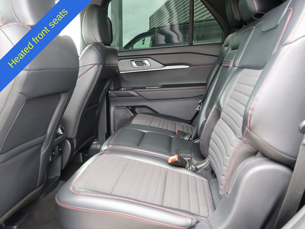 Used 2025 Ford Explorer ST-Line w/ ST-Line Street Pack AWD/4WD image 19