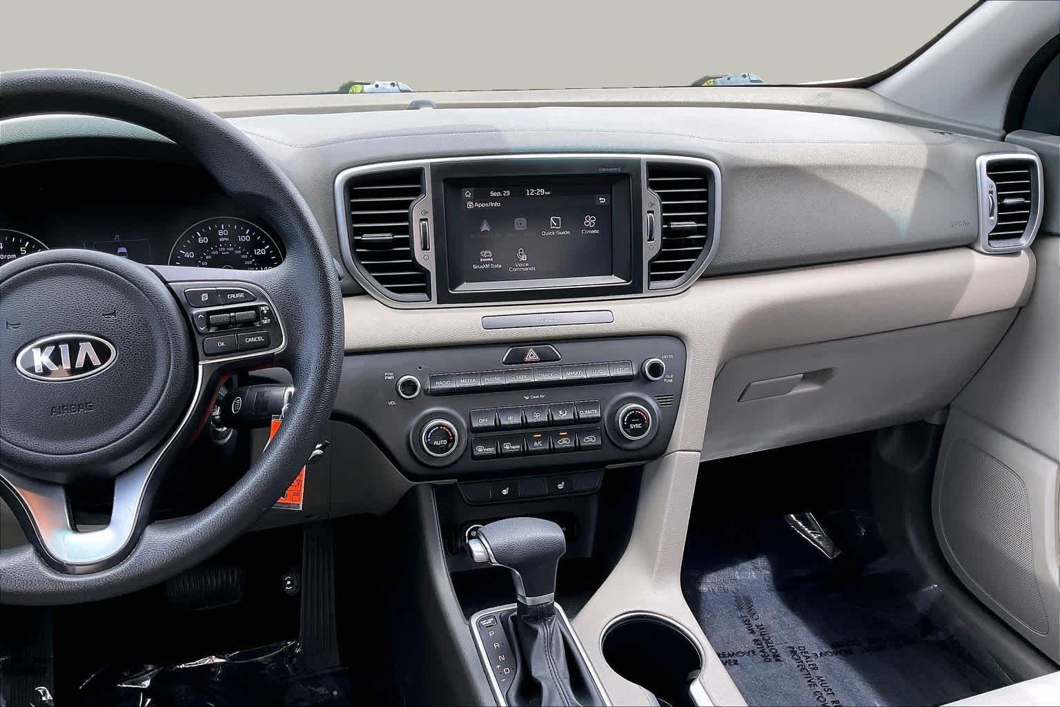 Used 2019 Kia Sportage LX w/ Option Group 017 FWD image 7