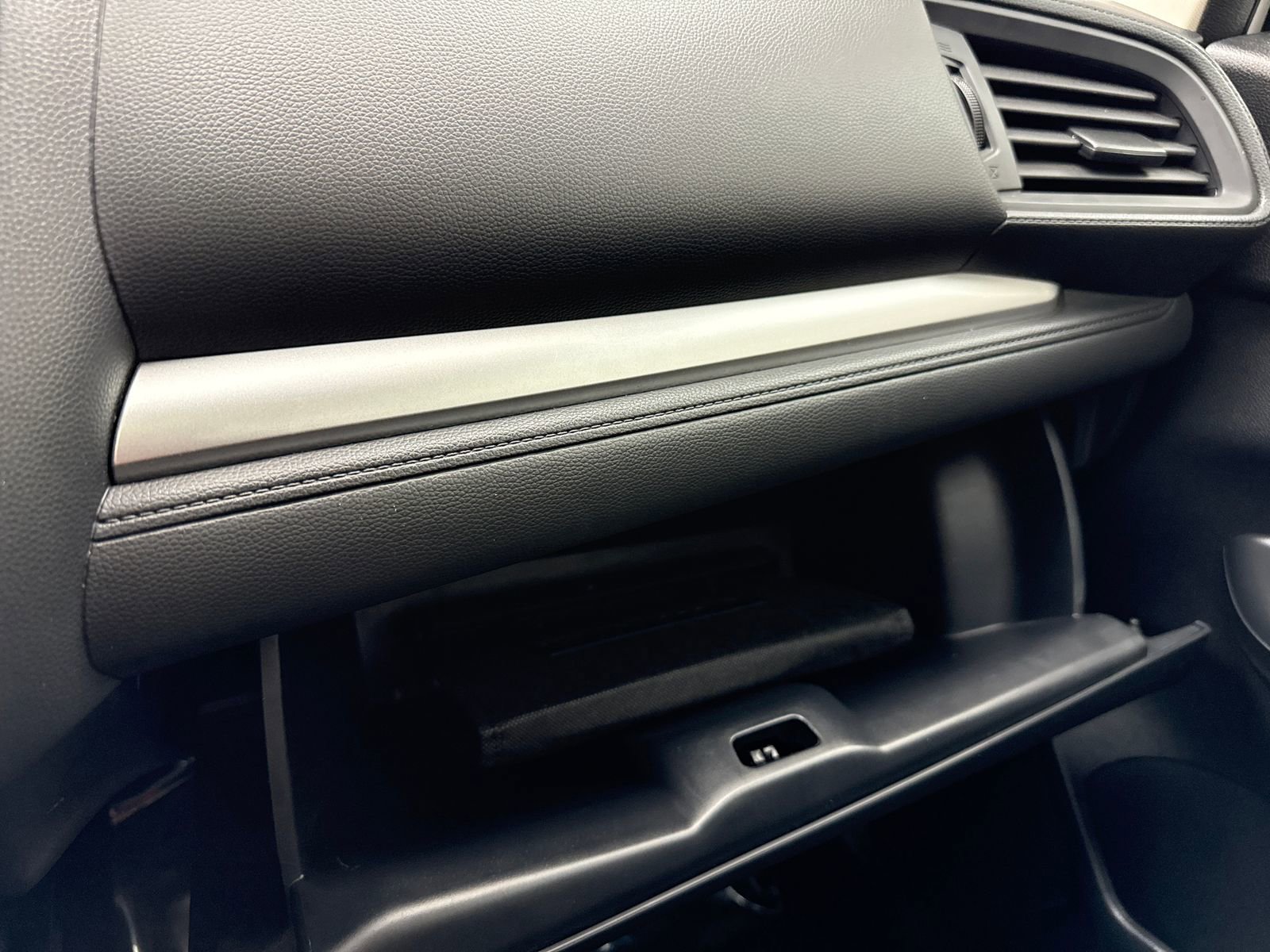 Used 2019 Honda Fit EX image 31