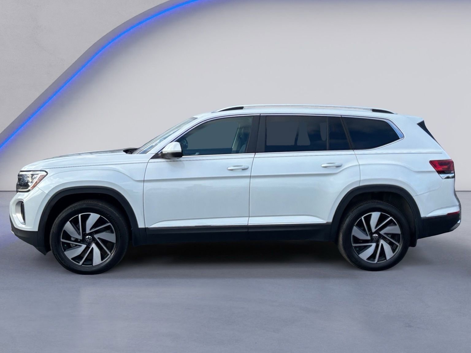 Used 2024 Volkswagen Atlas SEL image 11