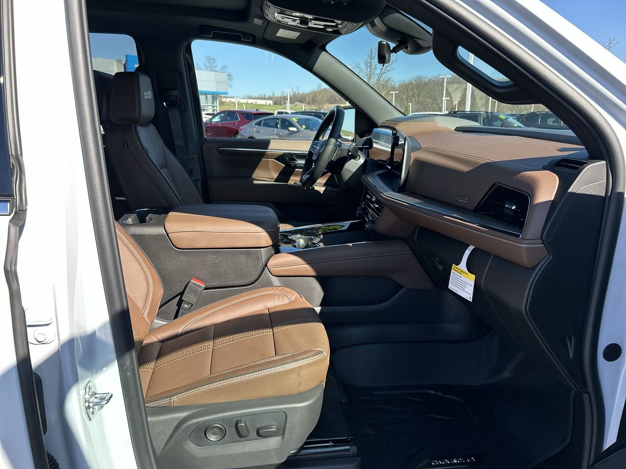 New 2026 Chevrolet Tahoe High Country AWD/4WD image 14