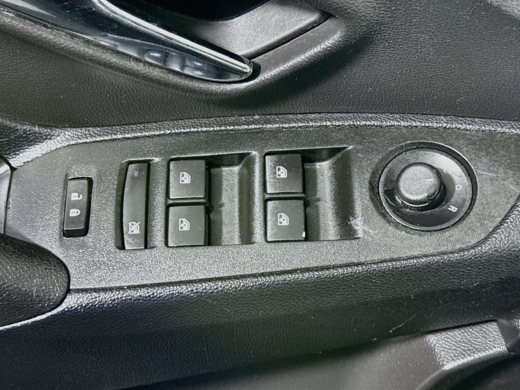 Used 2019 Chevrolet Trax LS FWD image 21