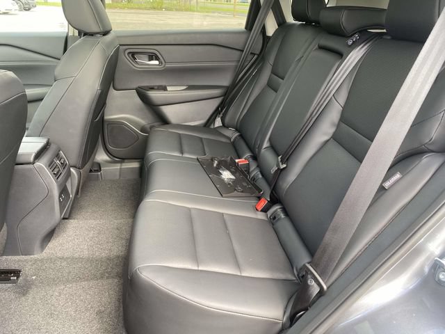 Used 2026 Nissan Rogue Dark Armor FWD image 10