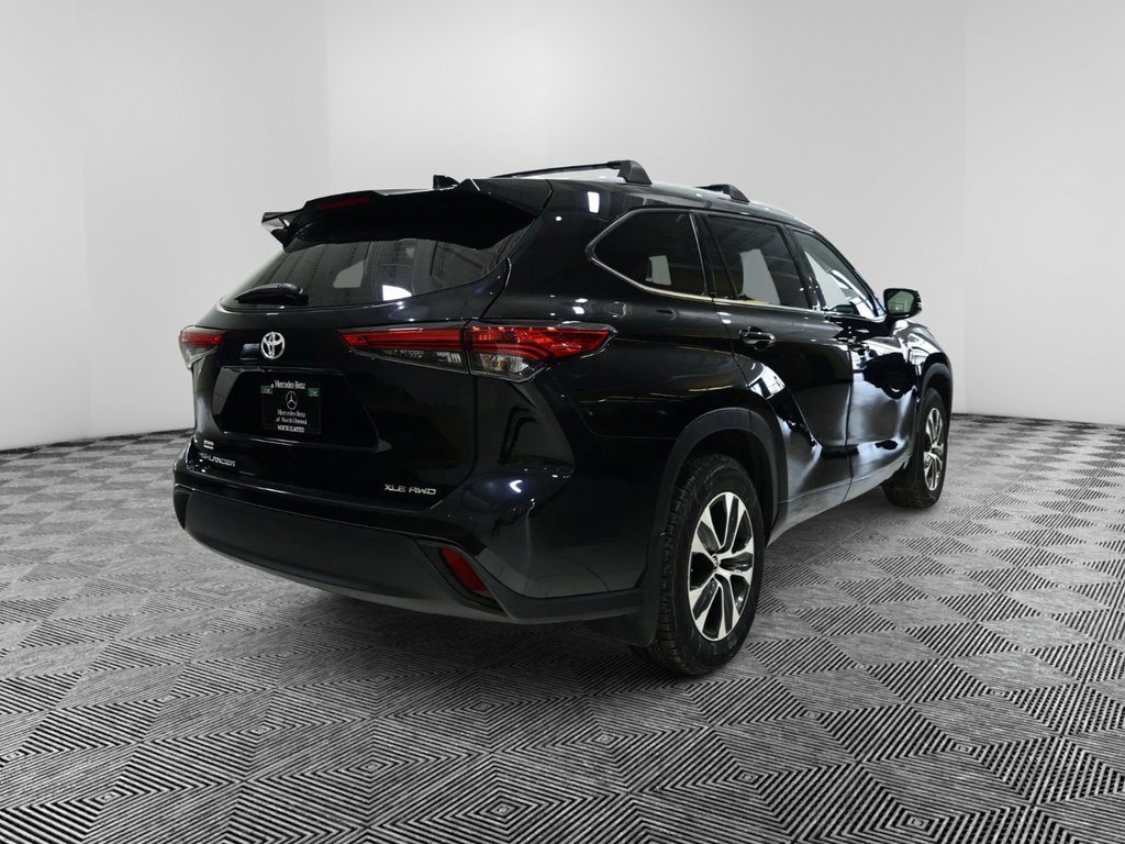 Used 2022 Toyota Highlander XLE image 5