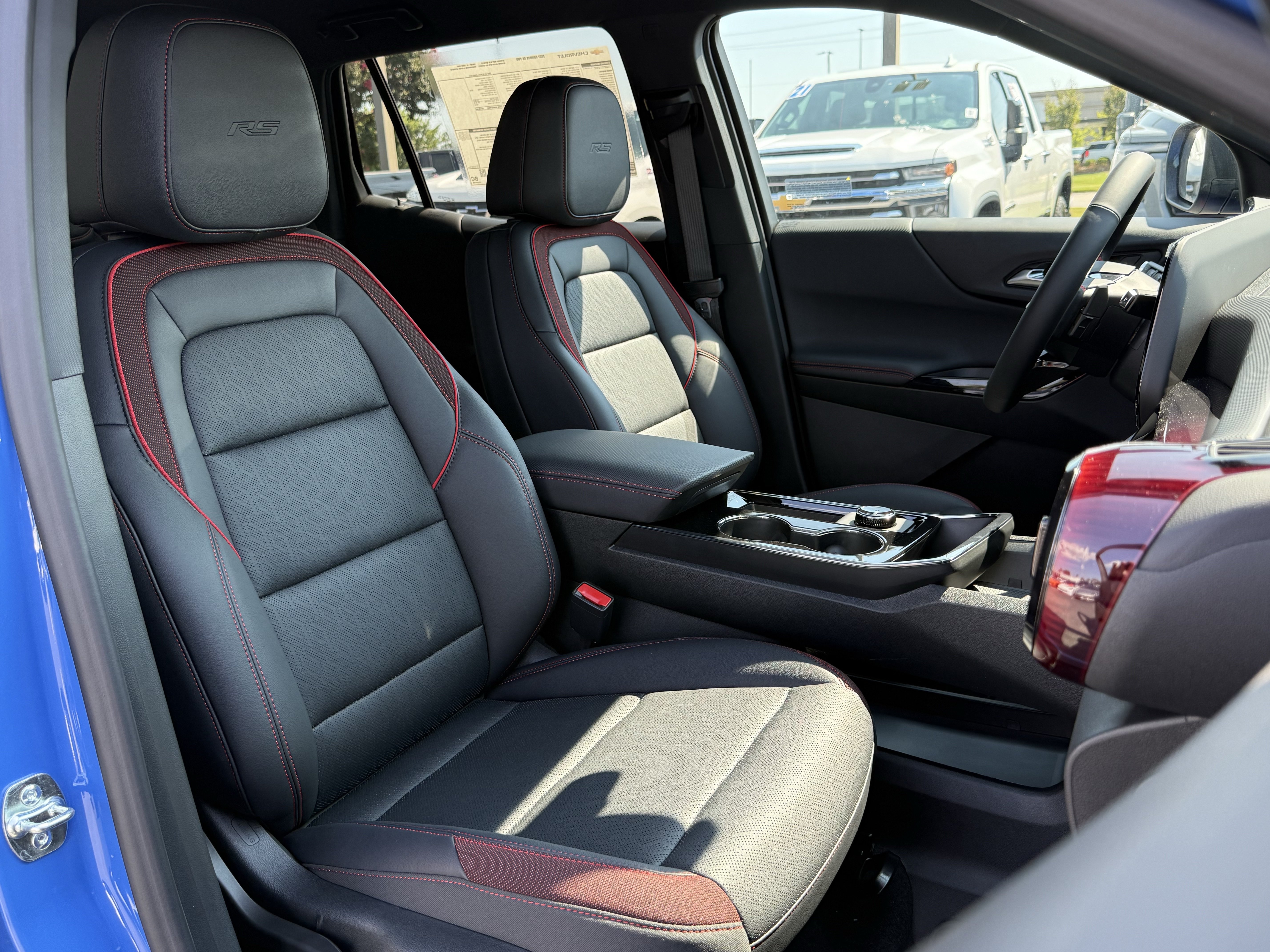 New 2027 Chevrolet Equinox RS w/ Safety and Technology Package FWD image 34