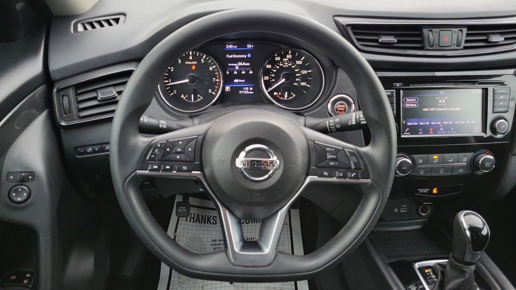 Used 2018 Nissan Rogue S image 30