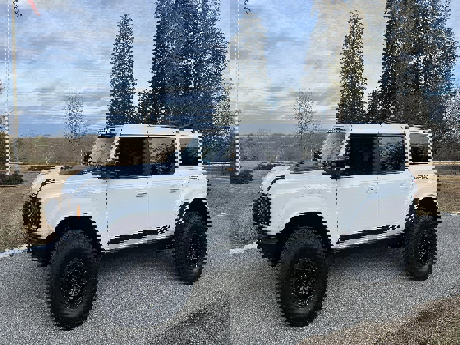 Used 2024 Ford Bronco Raptor w/ Interior Carbon Fiber Pack 6 image 5