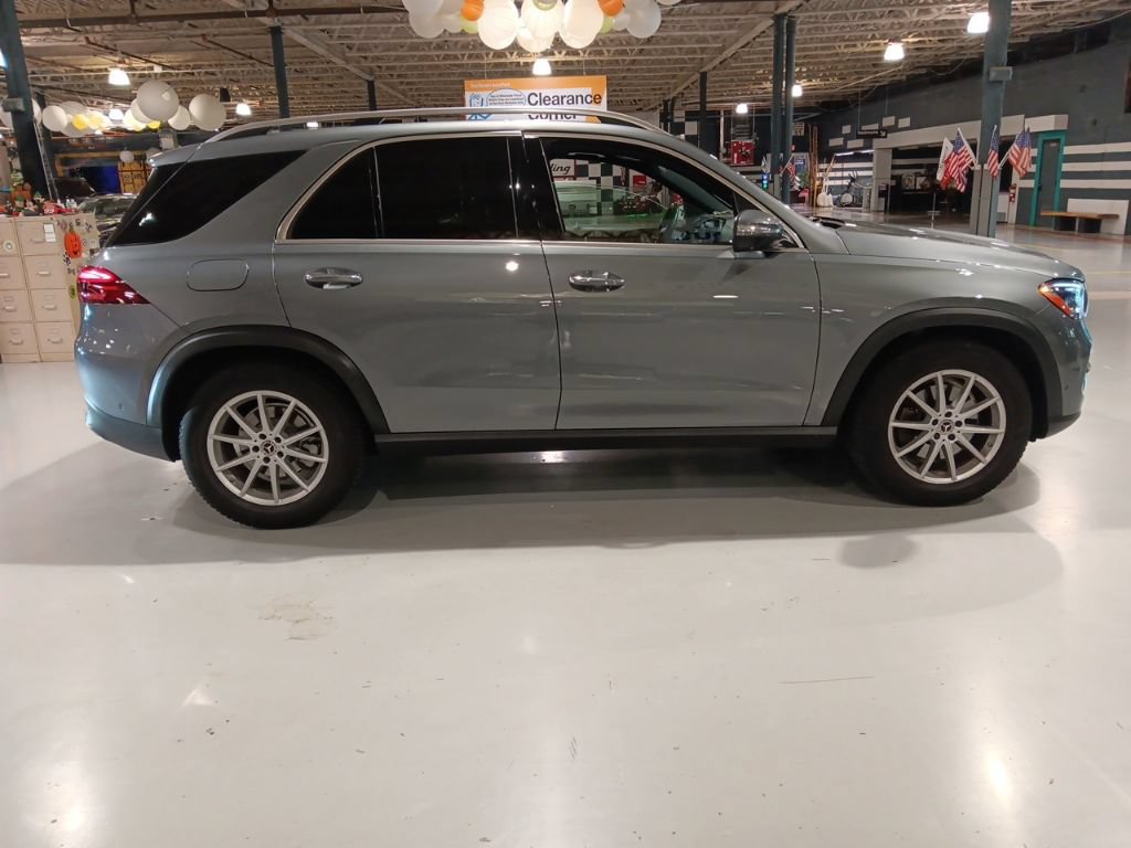 Used 2024 Mercedes-Benz GLE 350 4MATIC image 11