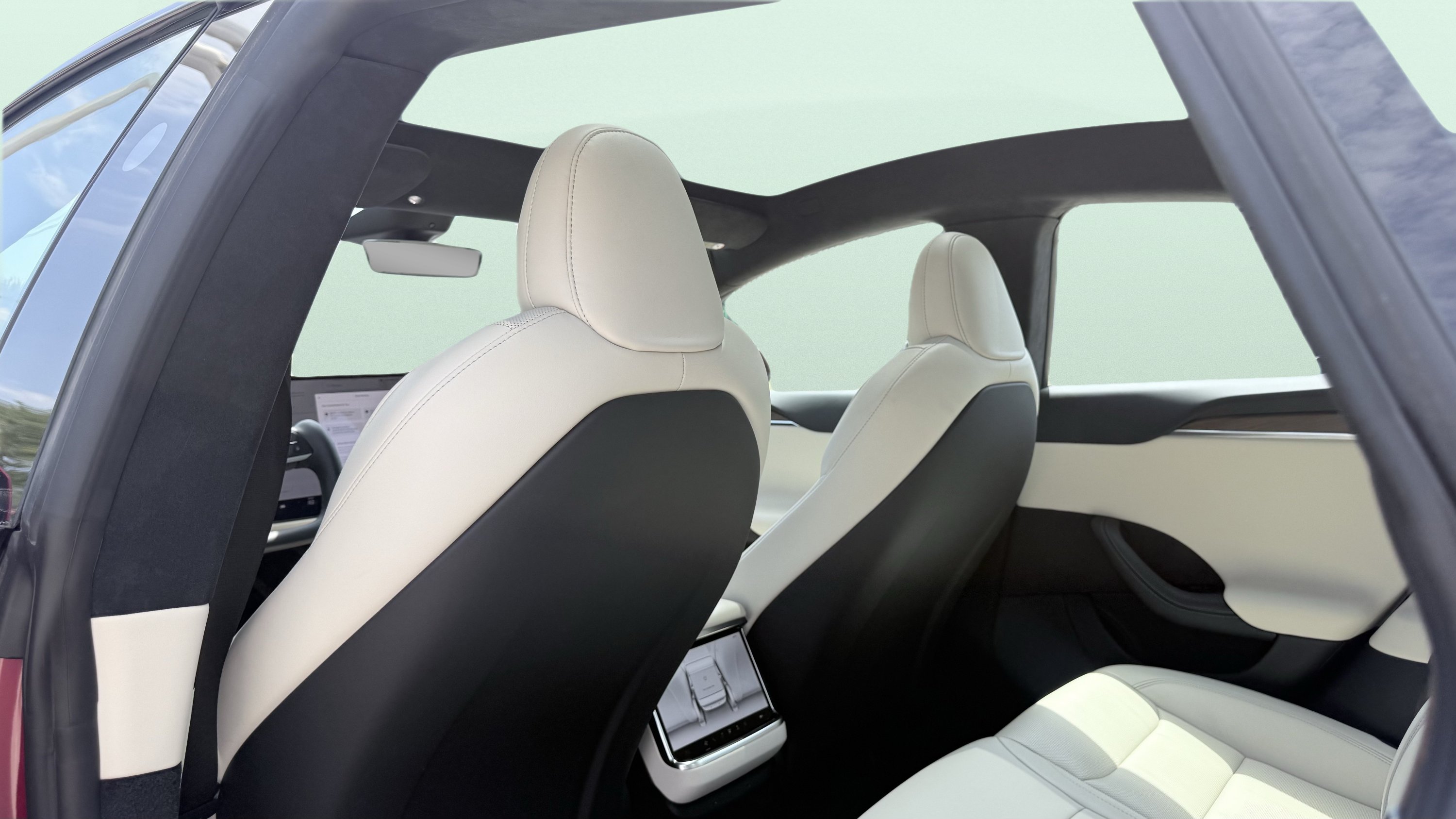 Used 2023 Tesla Model S AWD/4WD image 31