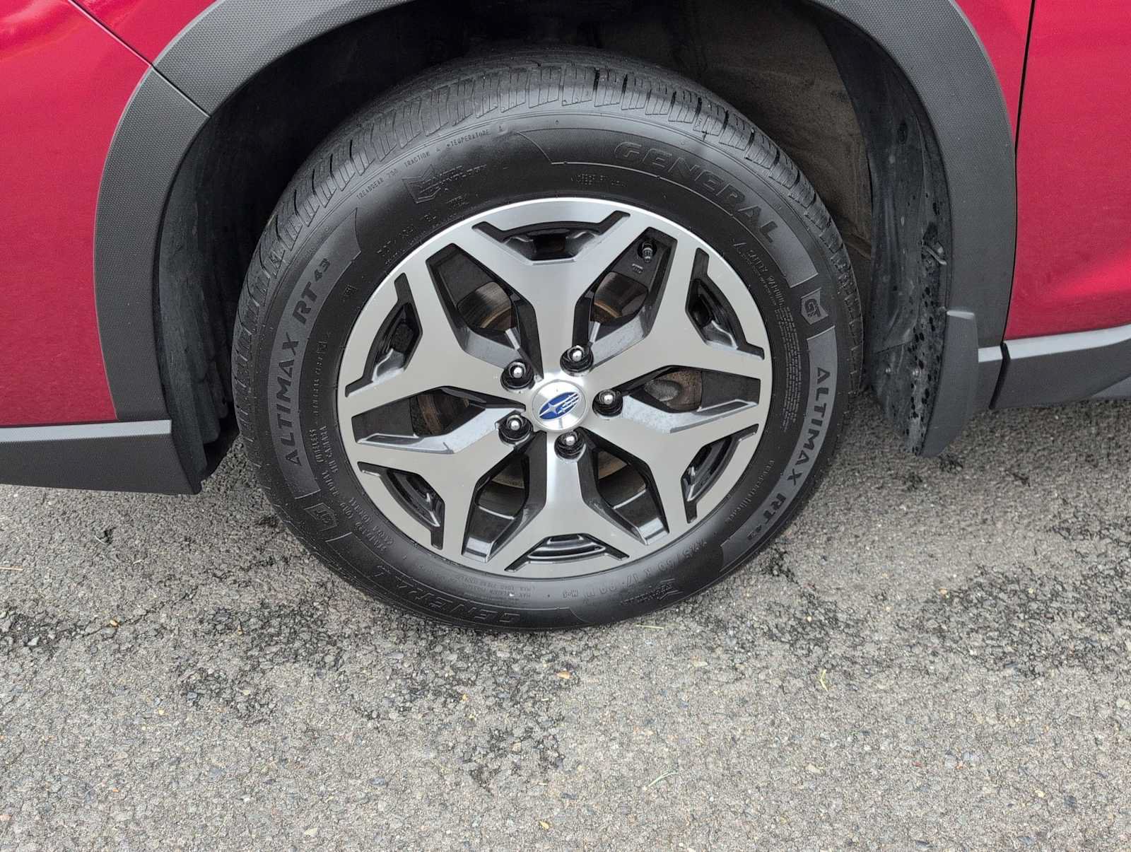 Used 2020 Subaru Forester Premium AWD/4WD image 14
